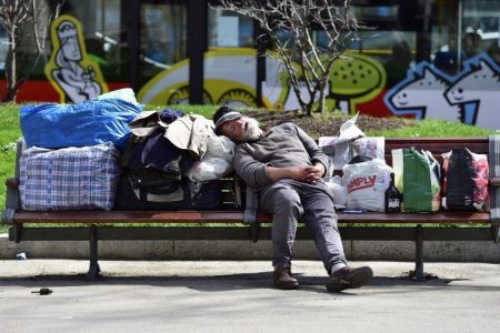 بازوی پژوهشی مجلس هشدار داد: افزایش بی‌خانمانی و فقر مطلق ناشی از افزایش اجاره‌بها/ دولت ورود کند