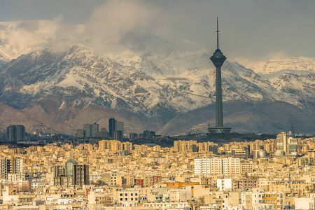 پارادوکس اجاره‌بها در شرق و غرب تهران: هزینه اجاره آپارتمان در منطقه ۴ و ۵ تهران
