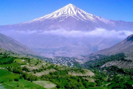 طلوعی پس از بارش برف پاییزی