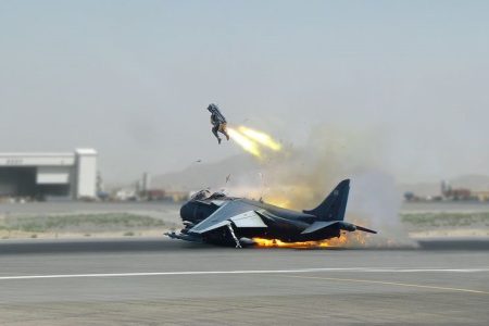 صندلی اجکت جنگنده چگونه عمل می‌کند