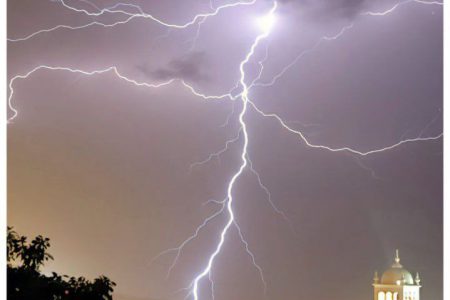 تصاویری خاص از رعدوبرق در اسپانیا