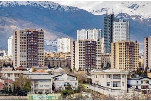 مقایسه میانگین قیمت آپارتمان۲۲ منطقه تهران در سال ۱۳۹۶ و زمستان ۱۴۰۴