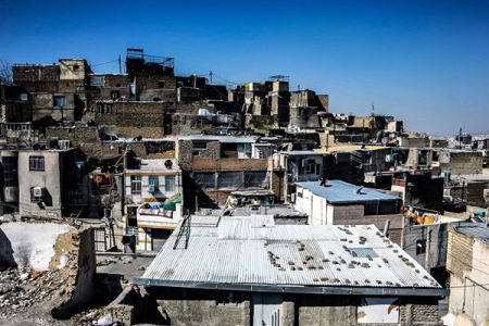 فقر شهری در ایران معاصر چه مشخصههایی دارد؟