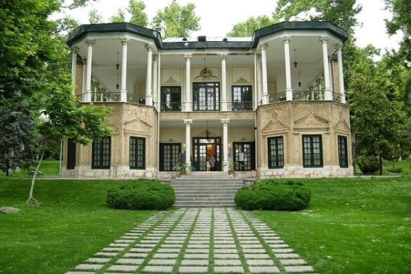 قیمت خرید مسکن در نیاوران