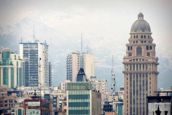 رهن و اجاره آپارتمان در محله پاسداران چقدر هزینه دارد؟